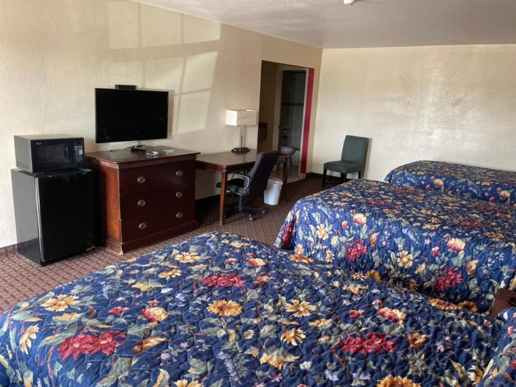 Ada Village Inn المظهر الخارجي الصورة